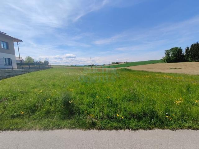 961 m² Baugrund in Ruhelage Voll Erschlossen & Sofort Verfügbar