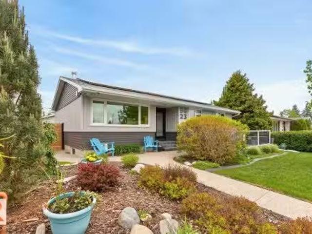 9623 Ottewell Road, Edmonton, AB, T6B 2E3 house for sale Li.