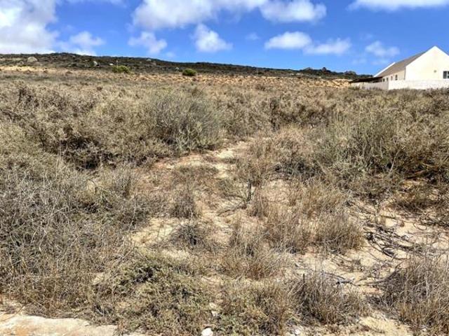 964 m² Land available in Britanica Heights