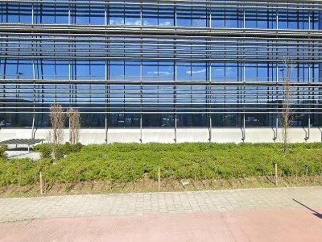 965 4096 m2 office space for rent in Dilbeek