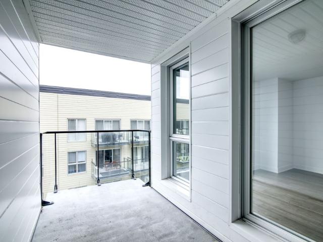 9675 Av. Papineau