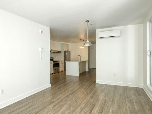 9675 Papineau