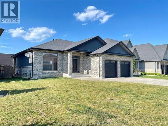 967 Westwood Drive, Lakeshore, ON, N0R 1A0 house for sale | Listing ID 26016 | Royal LePage