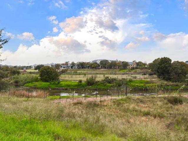 969 m² Land available in Helderfontein Estate