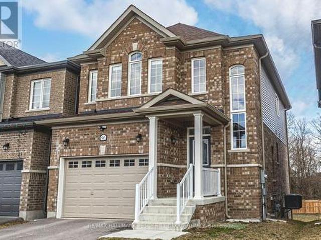 96 Wood Crescent, Essa, ON, L3W 0M5 house for sale | Listing ID N12179 | Royal LePage