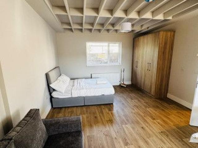 96 B SAINT MAELRUAN'S PARK, DUBLIN 24