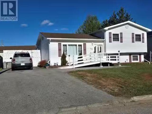 96 Colonial Avenue, Stephenville, NL, A2N 1Y9 house for sale.