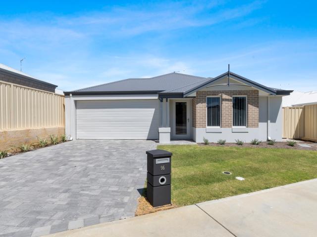 96 Dandaragan Drive, Dawesville WA 6211 House For Rent | Domain