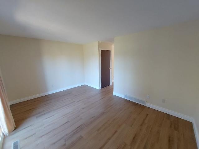 96 Holmes Street Unit 4 Welcome to the lovely area of Highland Green!