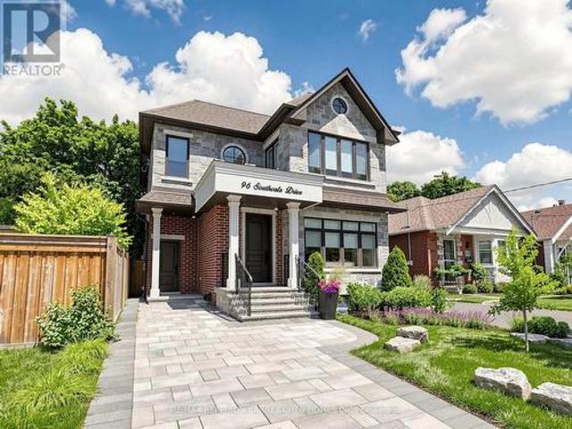 96 Southvale Drive, Toronto, ON, M4G 1G5 house for sale | Listing ID C13592 | Royal LePage
