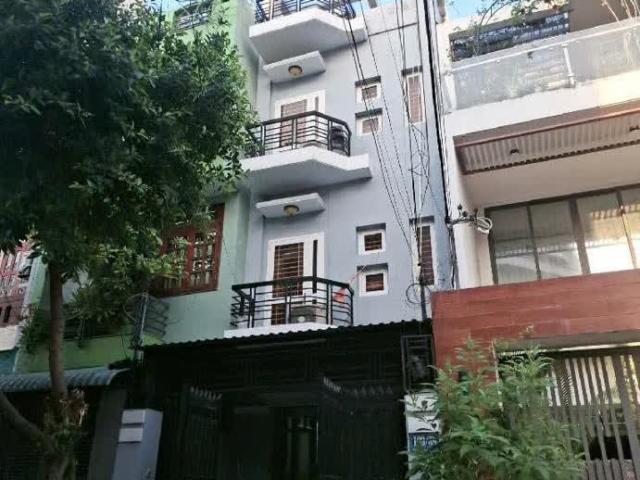 96m2 Giá 14.5 tỷ 4 tầng Nhà phố ngay chung cư Belleza, Q7