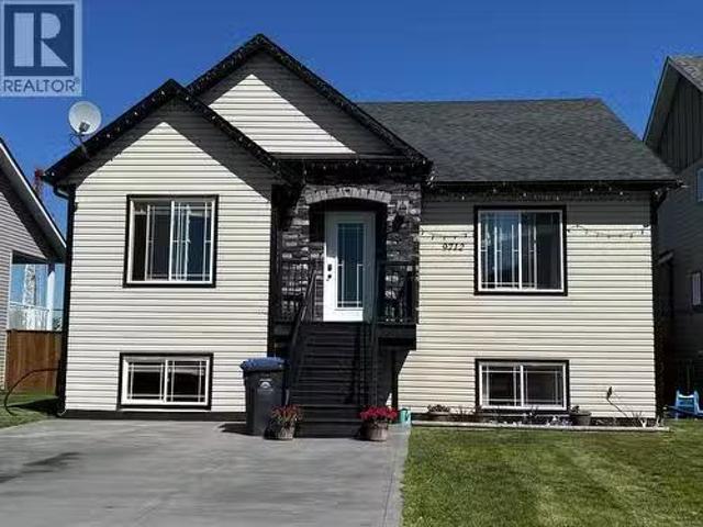 9712 118 Avenue, Fort St. John, BC, V1J 0E9 house for sale.