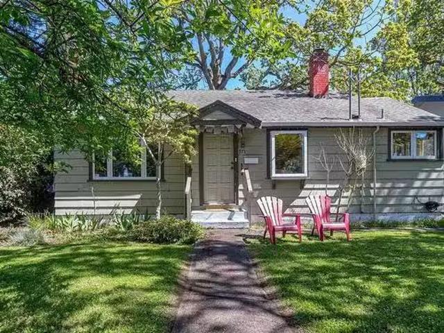 971 Wilmer St, Victoria, BC, V8S 4B8 house for sale Listing.