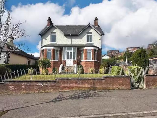 972 Crumlin Road