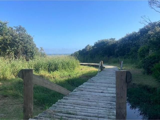 973 m² Land available in Sunrise on Sea