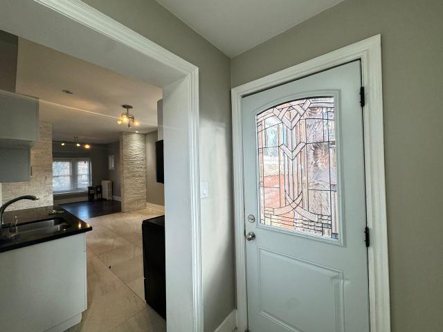974 King st east 1 Bedroom Apartment for Rent at 974 King St E, Hamilton, ON L8M 1C4 Stipley