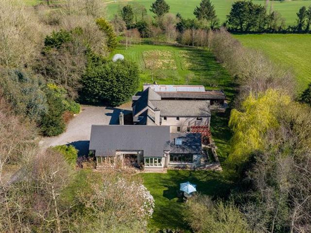 975,000 | Birchfield House, Fernhill Road, Carrigaline, Cork Michael Pigott Auctioneer & Valuer 4992 MyHome. Ie Residential