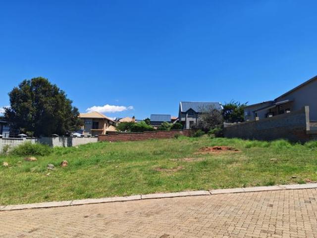 977 m² Land available in Cashan