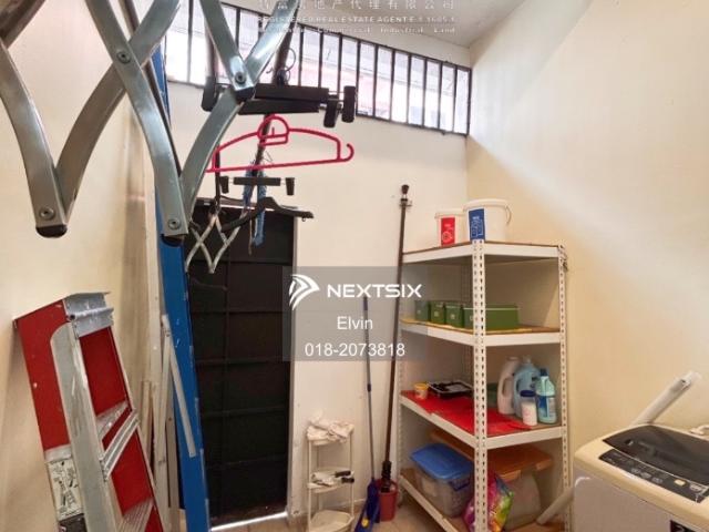 980 sqft | 2+1 Bedrooms | 2 Bathrooms | Fully Furnished