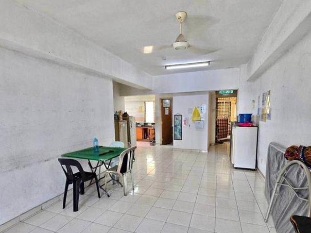 980 sqft Suria Avenue Service Apartment Seksyen 16 Shah Alam