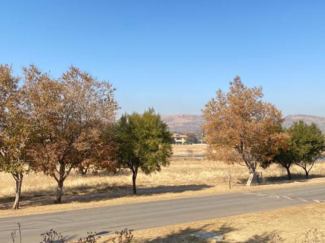 981 m² Land available in Xanadu