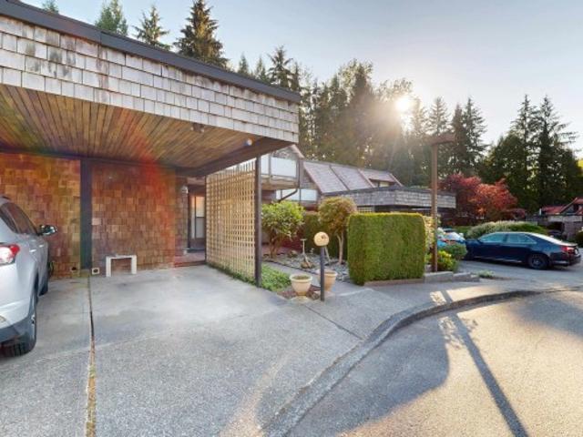 9828 Belfriar Drive, Burnaby, BC, V3N 4N1 townhouse for sale | Listing ID R3024 | Royal LePage