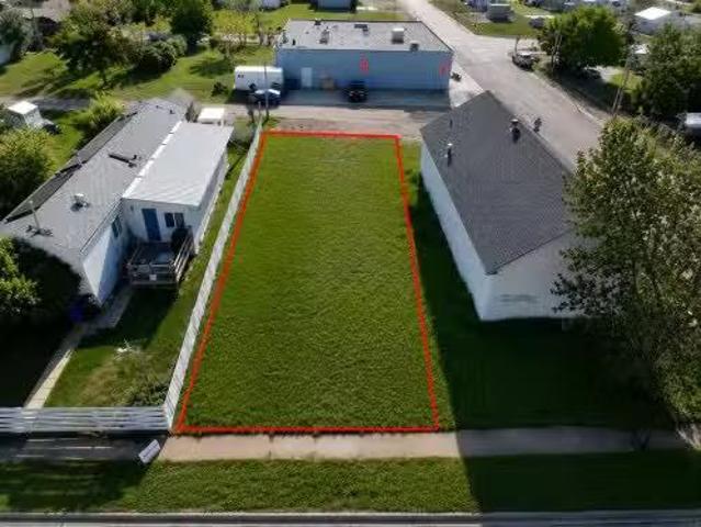 9828 99 Street, Wembley, AB, T0H 3S0 vacant land for sale L.