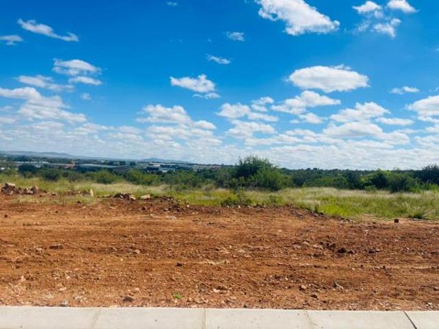 982 m² Land available in Bendor