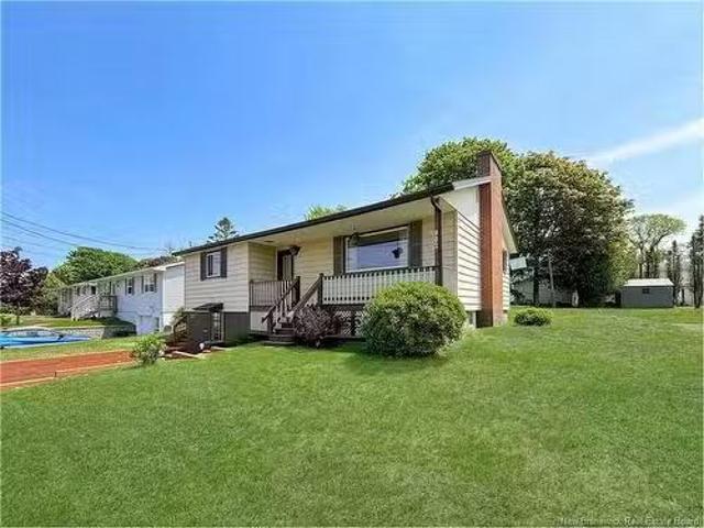 982 Mccavour Dr, Saint John, NB, E2M 4M3 house for sale Lis.