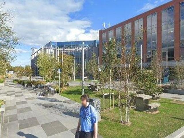 984 m2 office space for rent in Dublin 18