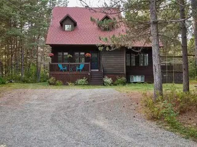 985 Ch. Des Rives, Notre Dame De La Merci, QC, J0T 2A0 house.