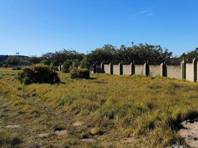 987 m² Land available in Boesmansriviermond