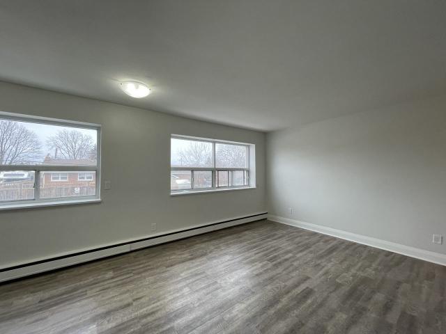 987 MOHAWK RD E 2 Bedroom Apartment for Rent at 987 Mohawk Rd E, Hamilton, ON L8T 2R9