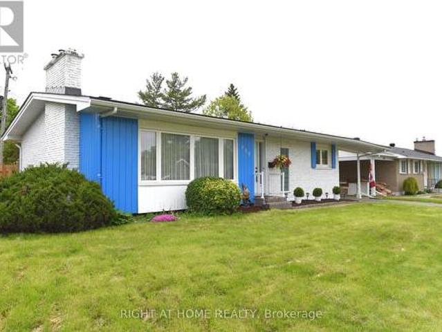 989 Goren Avenue, Ottawa, ON, K1G 2T8 house for sale | Listing ID X13455 | Royal LePage