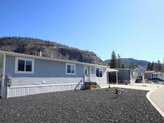 98 8598 HWY 97 Oliver British Columbia