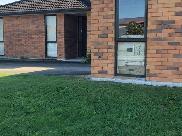 98 Thomas Road