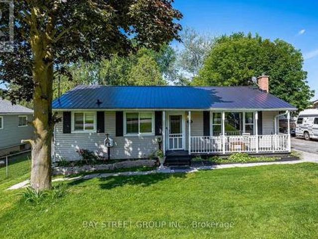 98 The Queensway South Avenue S, Georgina, ON, L4P 1Z4 house for sale | Listing ID N13454 | Royal LePage