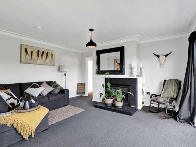 98 Brecon Road, Stratford