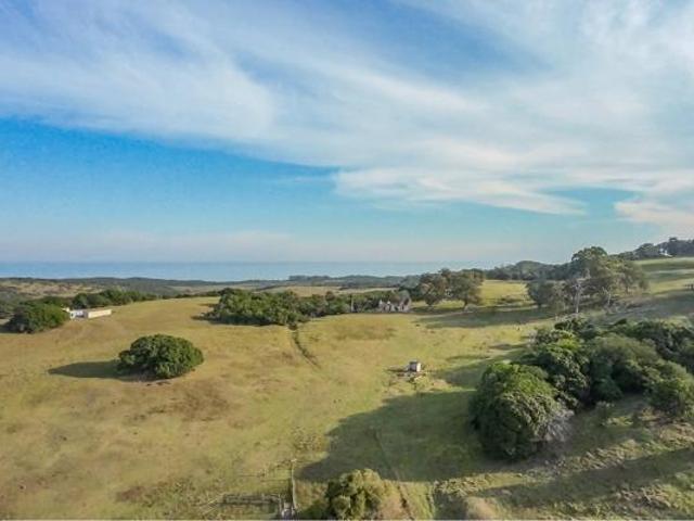 98 ha Land available in Colleen Glen