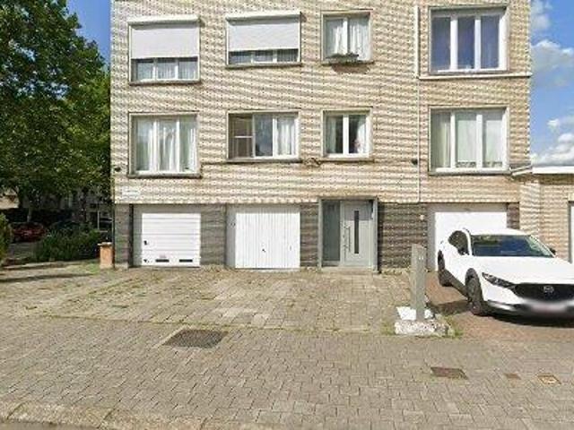 98 m2 warehouse for sale in Antwerp Merksem
