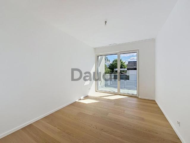 98 m²