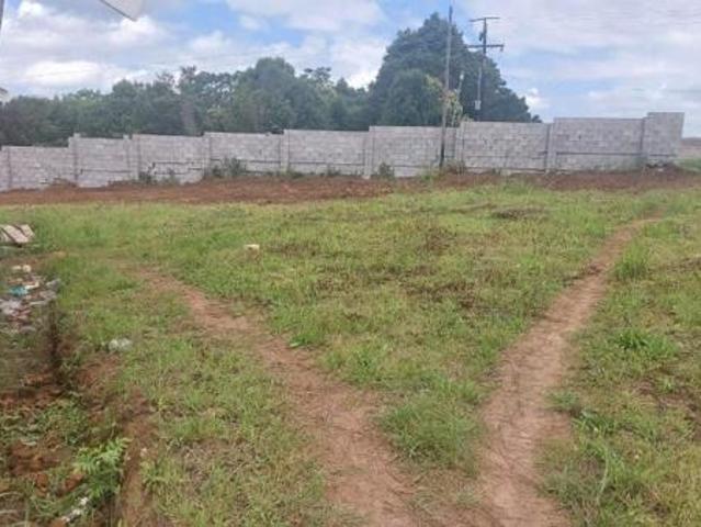 990 m² Land available in Merrivale Heights