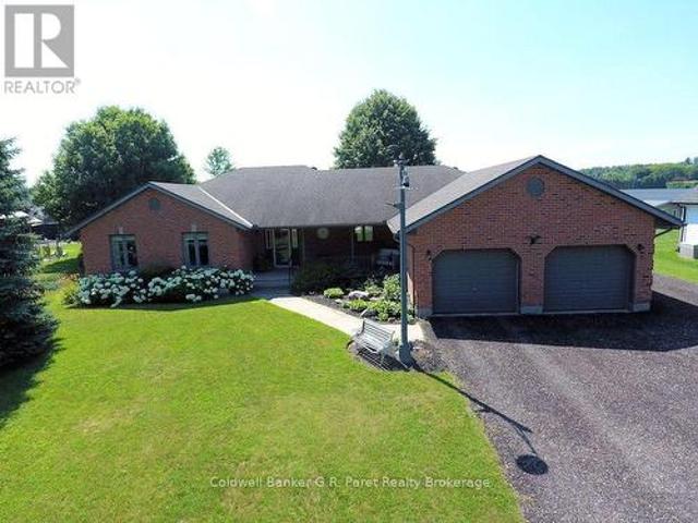 990 Norfolk County Road 21 Road, Norfolk, ON, N4B 2W4 house for sale | Listing ID X13561 | Royal LePage