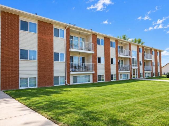 9913 108 Ave