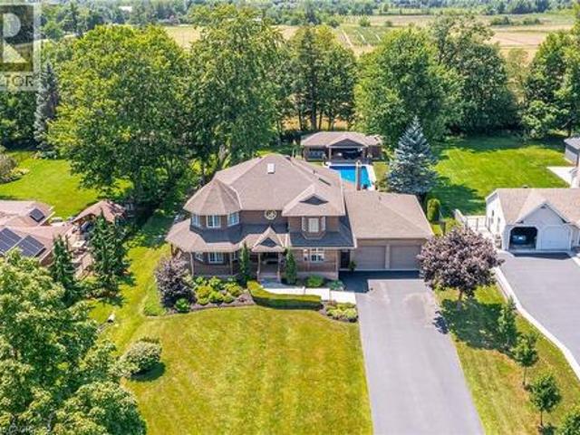 994 Courtland Drive, Ancaster, ON, L9G 3L1 Luxury House for sale | Listing ID 40847 | Royal LePage Carriage Trade Luxury Properties