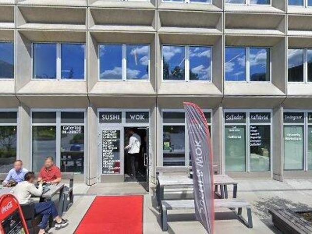 994 m2 kontor uthyres i Solna