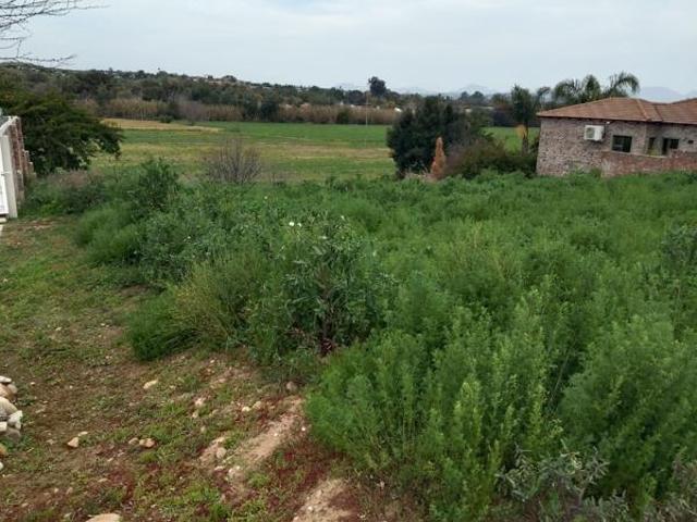 994 m² Land available in West Bank