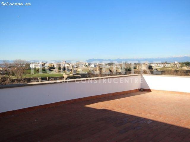995.000 € Antes 1.275.000 € Edificio por terminar en el centro de Roses a solo