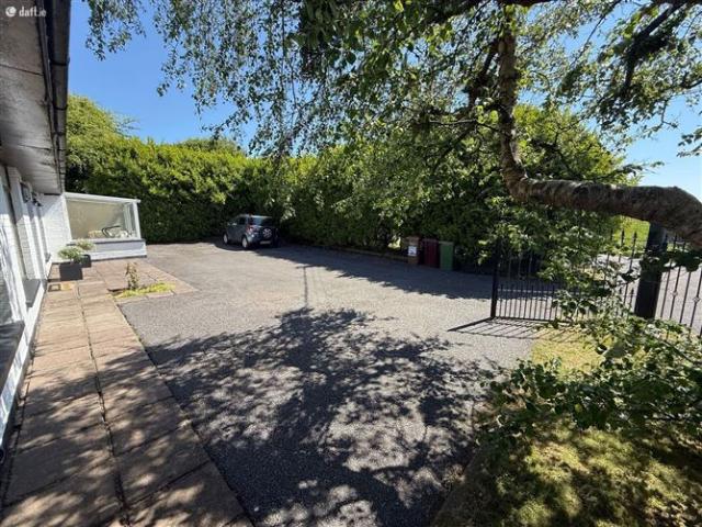 995,000 | Wylde, Summercove, Kinsale, Cork James Murphy & Co. Auctioneers 4958 MyHome. Ie Residential
