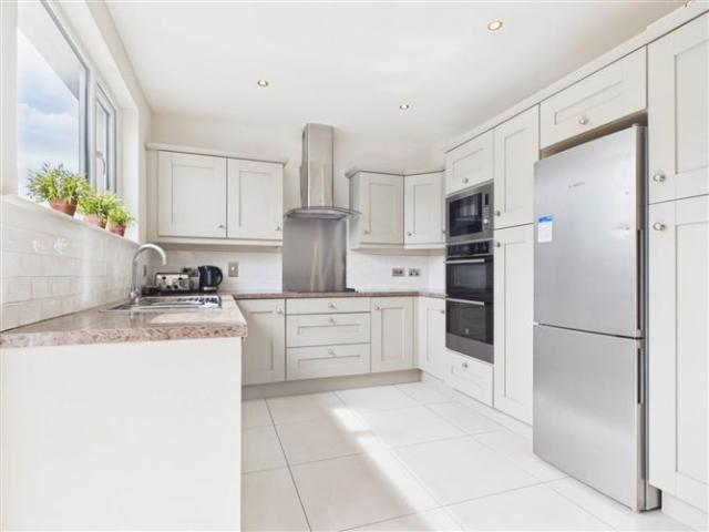 995,000 | 168 Vernon Avenue, Clontarf, Dublin 3 KM PROPERTY 5021 MyHome. Ie Residential